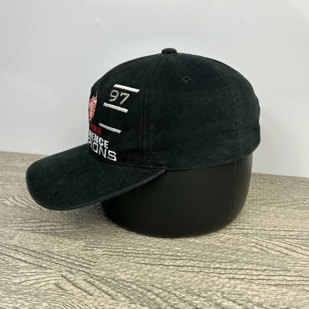 Vintage Sports Specialties Detroit Red Wings Hat Cap Snap Back Black Champions‎